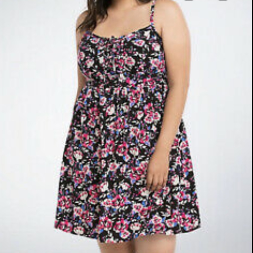 Torrid Black Floral Challis Lace-Up Dress, NWT